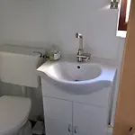 Кемпинг Mountainview - Im Zillertal Direkt Am 5 Sterne Aufenfeld Mit Hallenbad Und Sauna *