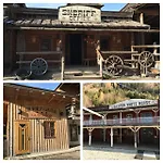 Кемпинг Mountainview - Im Zillertal Direkt Am 5 Sterne Aufenfeld Mit Hallenbad Und Sauna *