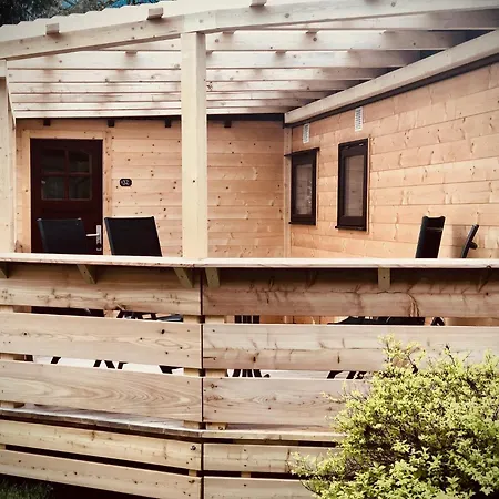 캠프장 Mountainview - Im Zillertal Direkt Am 5 Sterne Aufenfeld Mit Hallenbad Und Sauna