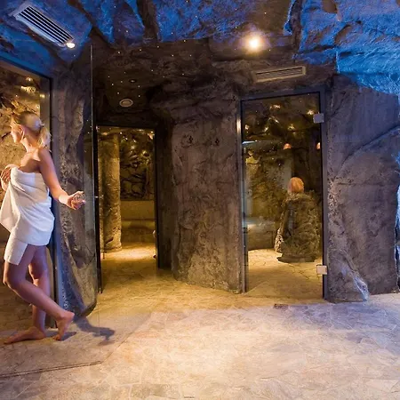 Mountainview - Im Zillertal Direkt Am 5 Sterne Aufenfeld Mit Hallenbad Und Sauna 캠프장 Aschau Im Zillertal