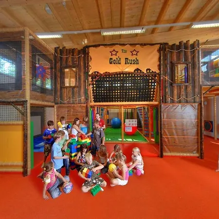 Mountainview - Im Zillertal Direkt Am 5 Sterne Aufenfeld Mit Hallenbad Und Sauna